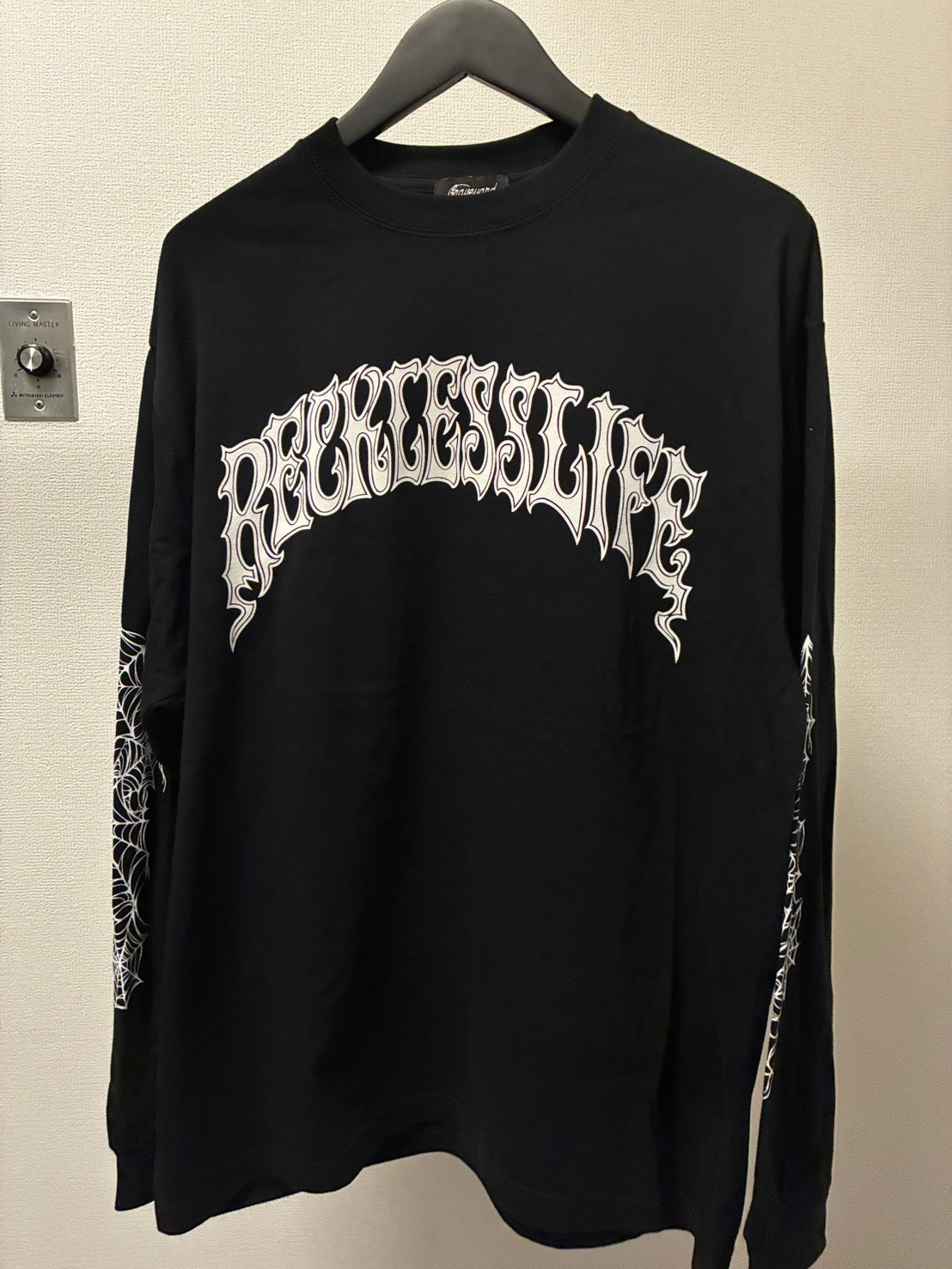 ◆11月中旬〜12月初旬納品プレオーダー◆L/S TEE GYLG×ROX TATTOO WORKS 〈BK×WH〉