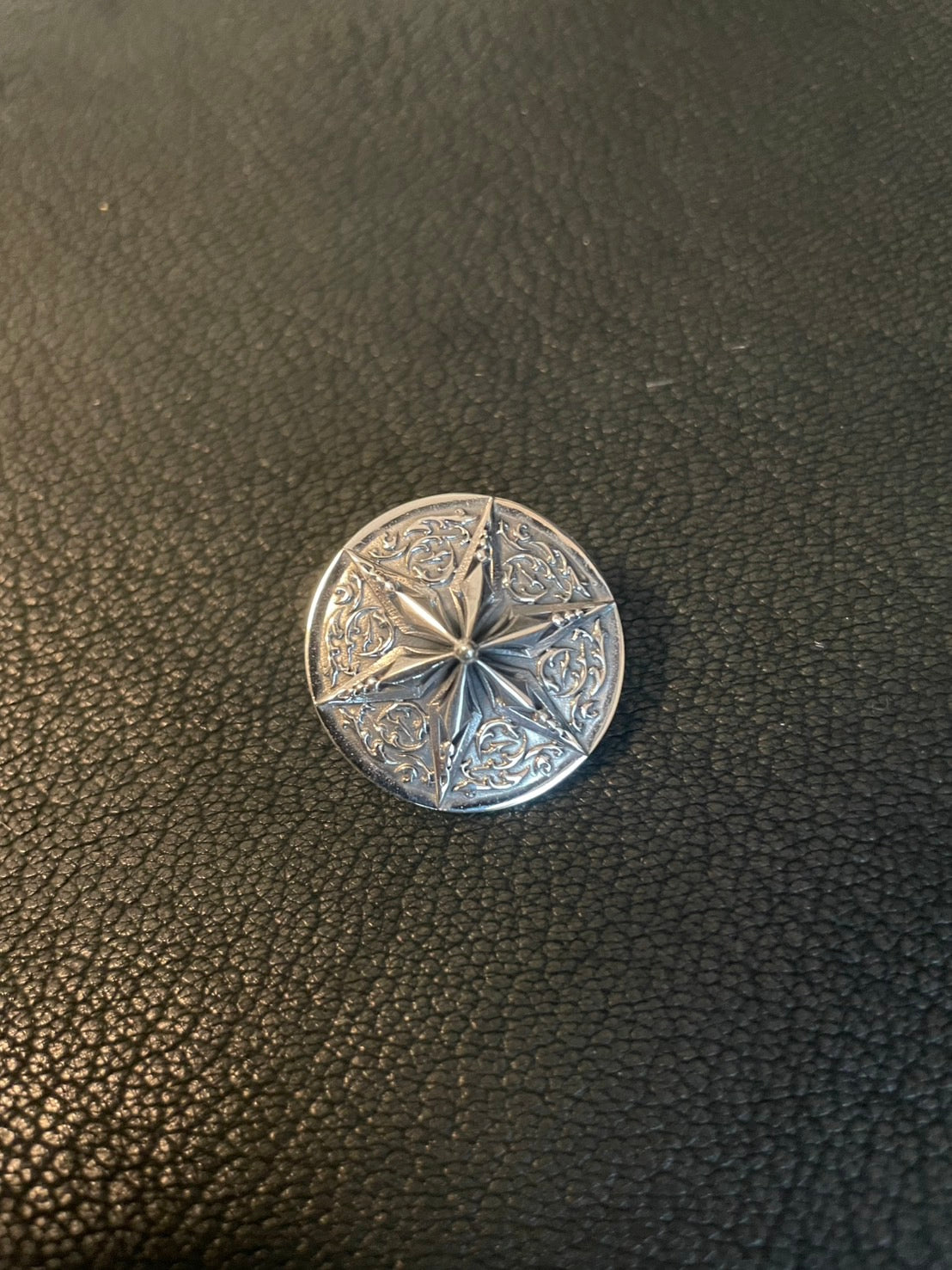 LOADED/BSOL 25㎜ 950SV CONCHO BUTTON